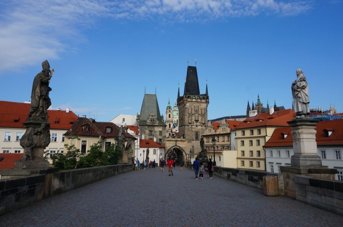 Recorrido por Praga II: Puente de Carlos, Castillo, Malá Strana y Petřín